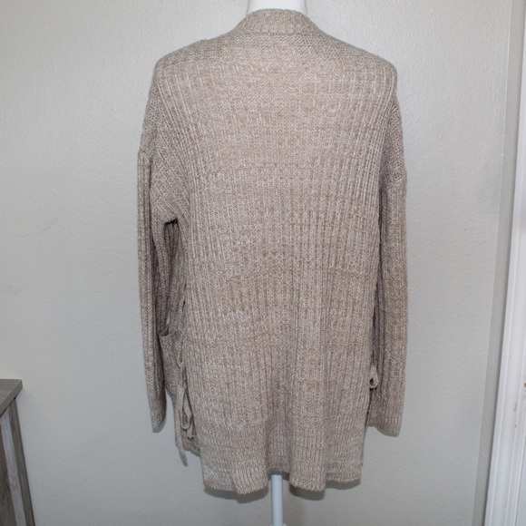 ⛄️Poof! Woman’s Oversized Tan Knitted Style Open front Cardigan - Size Small - Picture 3 of 9